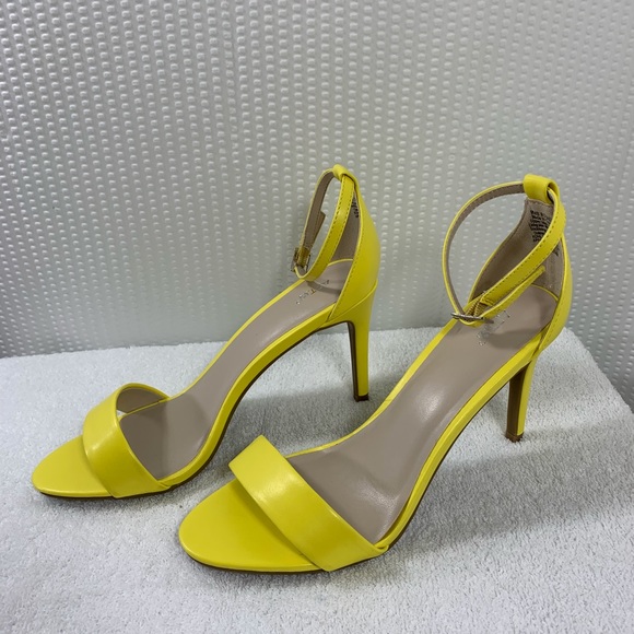 NIB Apt 9 Yellow Open Toe Heel w/ Upper Strap 9.5 - Picture 4 of 6